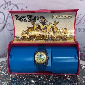 Snow white watch 1973 vintage Disney Bradley time clock bracelet vintage collect